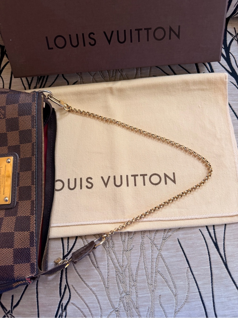 Louis Vuitton Eva Damier Ebene Brown Crossbody Chain Clutch Bag -original owner - Picture 10 of 12
